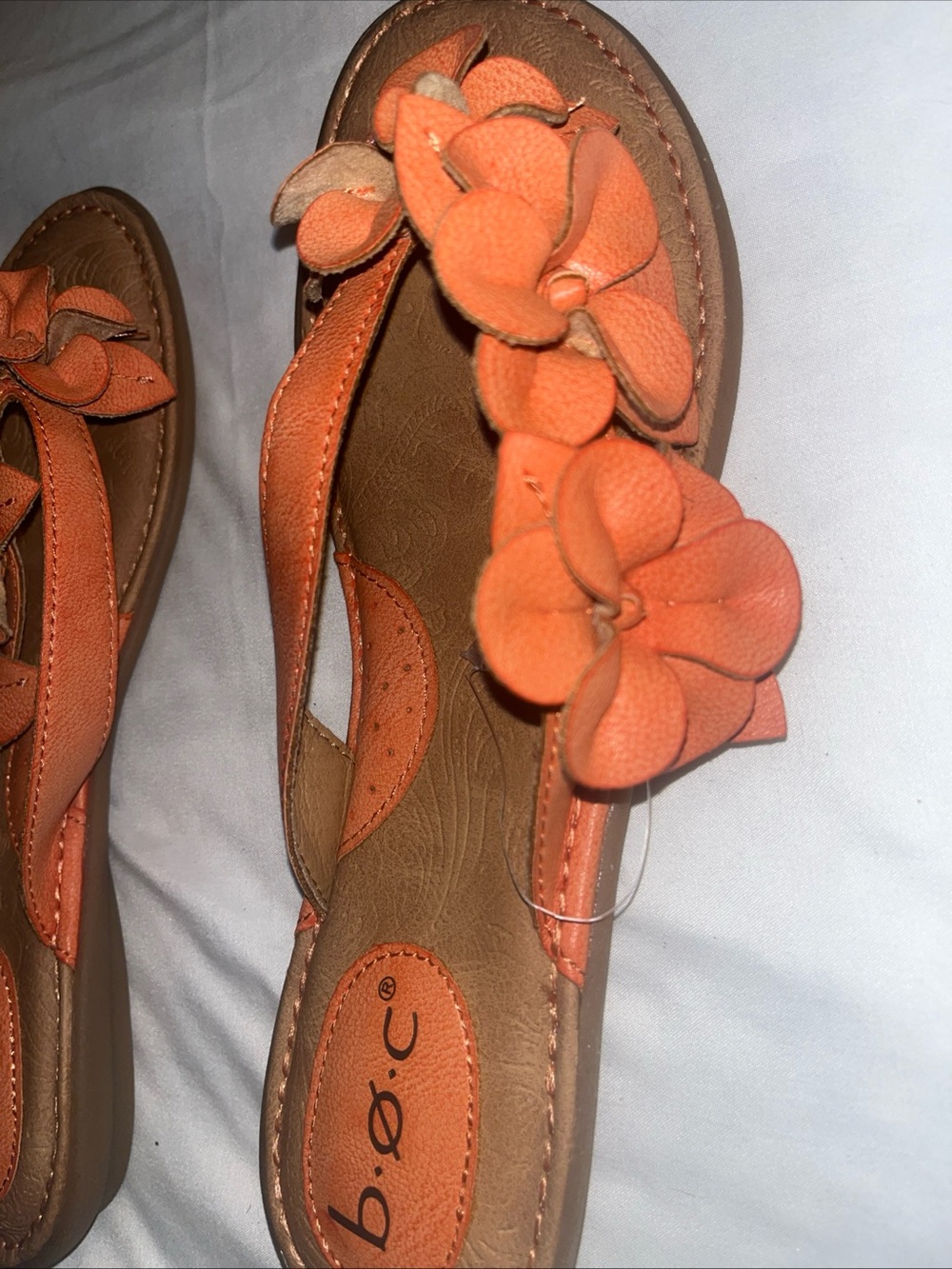 Born Boc Thong Sandals Flip Flops Women’s Size 9 Orange Floral Slip On - Picture 4 of 4